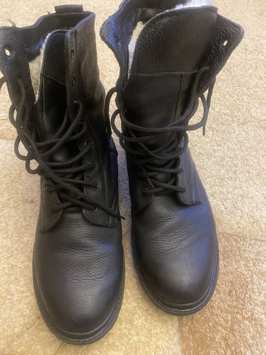 Продам зімові черевикі,(берци)