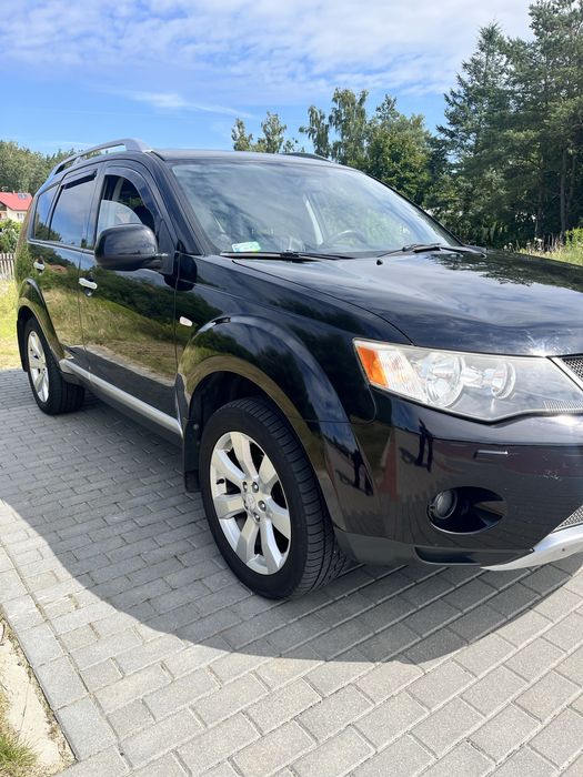 Mitshubishi outlander 2.0 did 7 osob