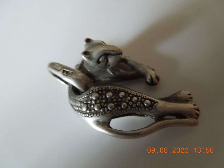 wisiorek srebrny stary