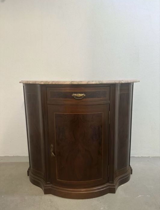 Movel sapateira com tampo de marmore