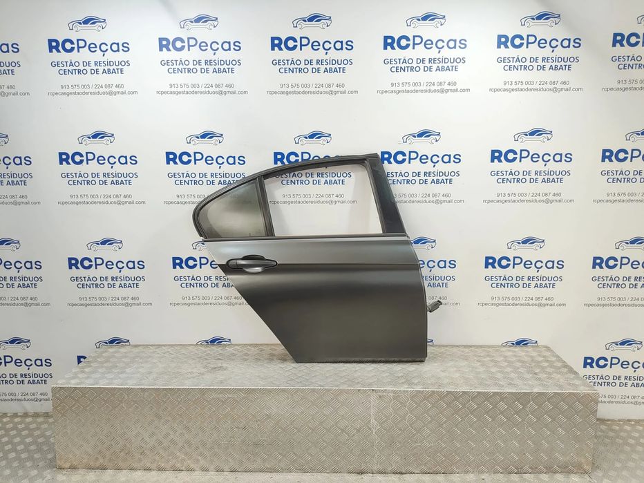 Porta Tras Traseira Direita BMW Serie 3 F30 Sedan Carro 2011 - 2018