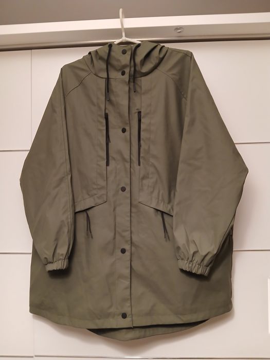 Kurtka przeciwdeszczowa z Pull&Bear