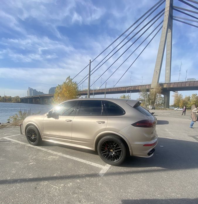 Porsche Cayenne GTS