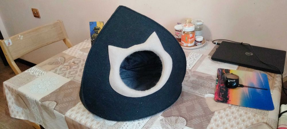 Будинок-схованка для кота