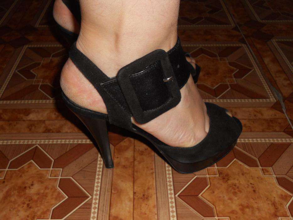 Босоножки кожаные Италия 36 размер