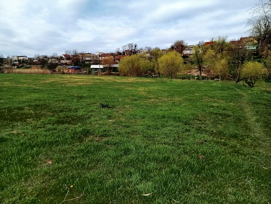 Велика ділянка по вул. Шолом-Алейхема