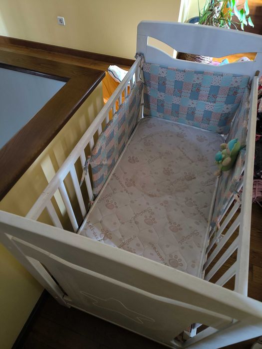Berço bebé em muito bom estado
