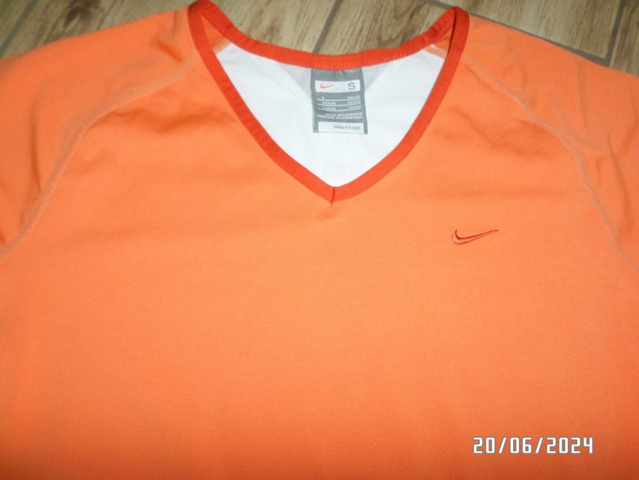 damska sportowa koszulka-NIKE-S