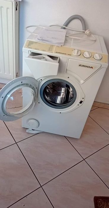 Mała pralka Euronova