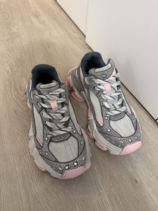 Жіночі кросівки MIRATON велюрові сірі, 24,5 см