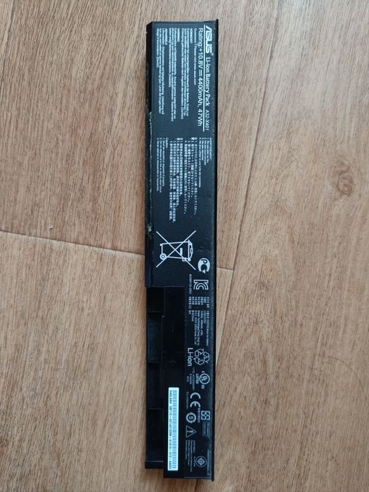 Продам ноутбук ASUS на разборку или под востановление