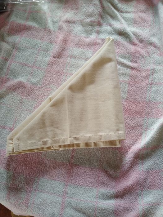 Individual com guardanapo