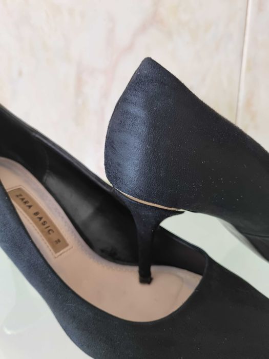 Sapatos camurça com dourado  - Zara Basic (38)