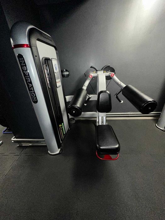 Maszyna na Barki Nautilus Deltoid Raise