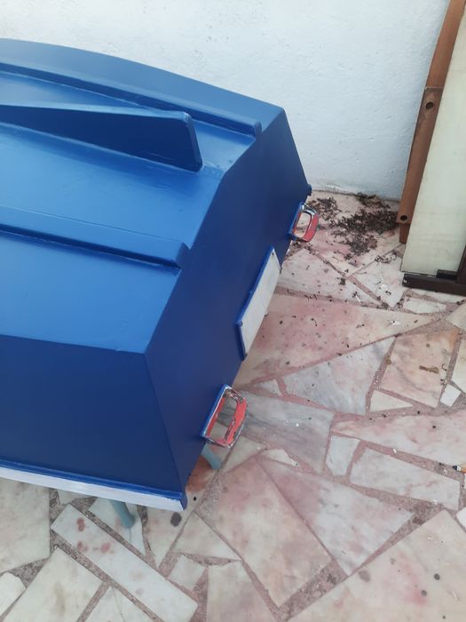 Vendo barco pequeno em bom estado