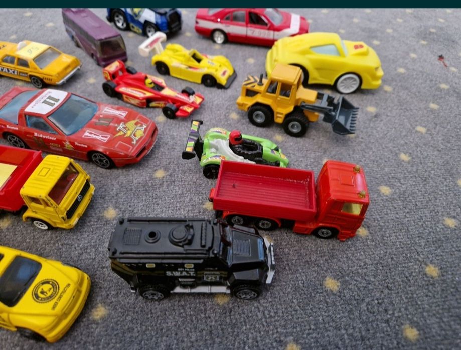 Wszystkie resoraki autka