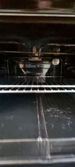 Piekarnik z plyta ceramiczna