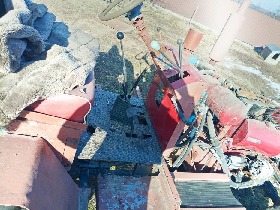 Продам гарний трактор