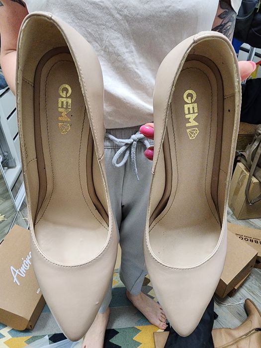 Туфлі на підборах, розмір 36