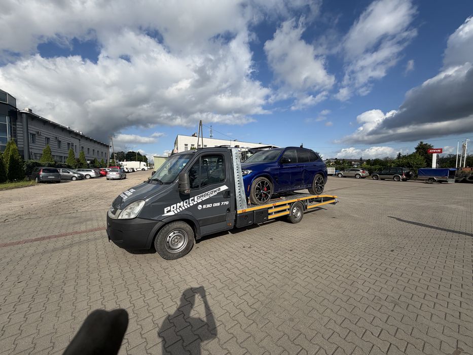 Pomoc drogowa autoholowanie laweta