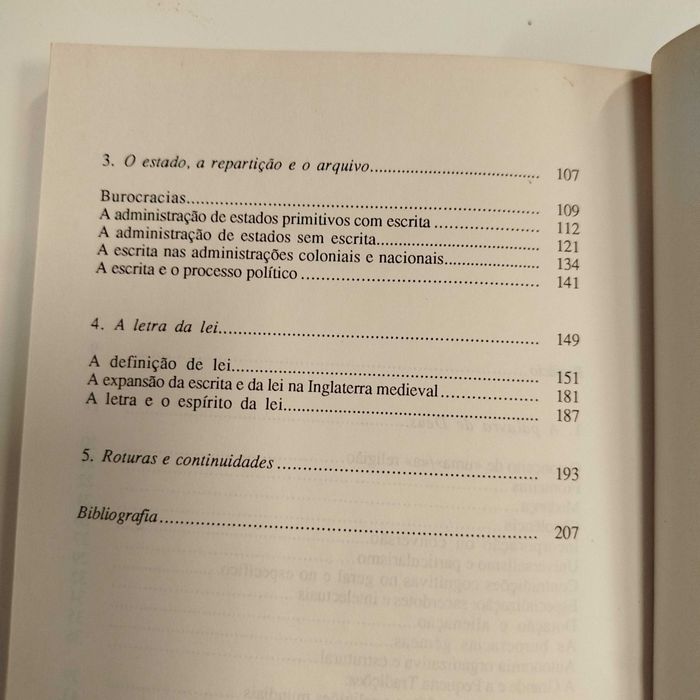 A Lógica da Escrita e a Organização da Sociedade - Jack Goody