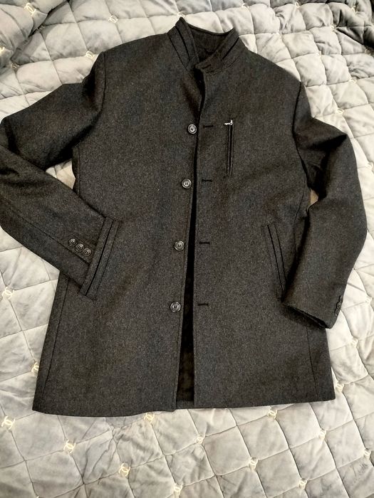 Шикарне чоловіче пальто піджак