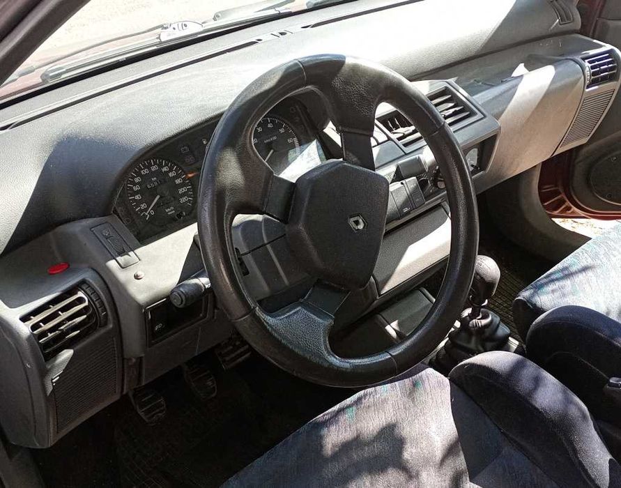 Renault Clio RTi 1995