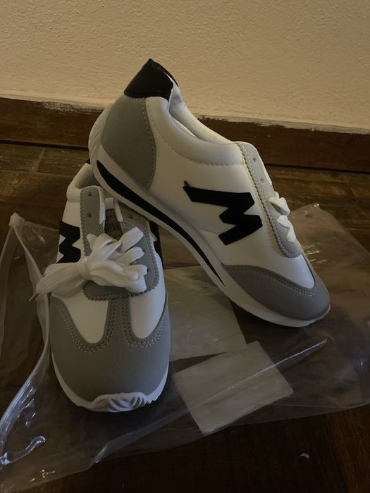 Sapatilhas novas nunca usadas