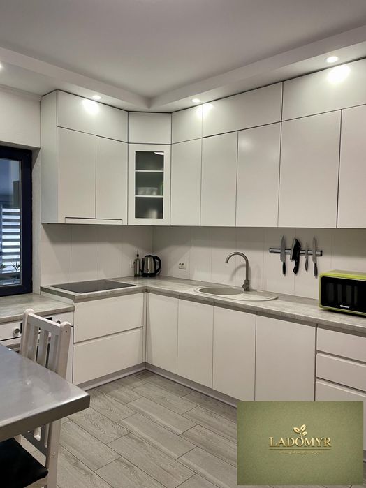 Продаж / Будинок / масив Київський, Зоопарк, Рівне