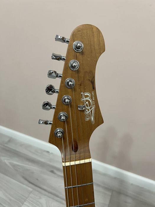 Електрогітара JET JS-300 BK