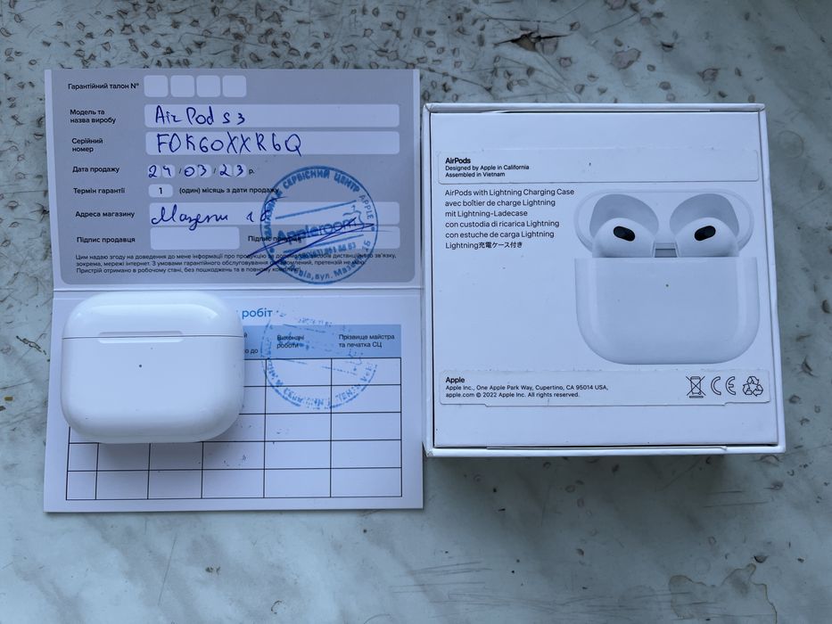 Apple AirPods 3 gen Lighting MPNY3 оригінал - стан нових