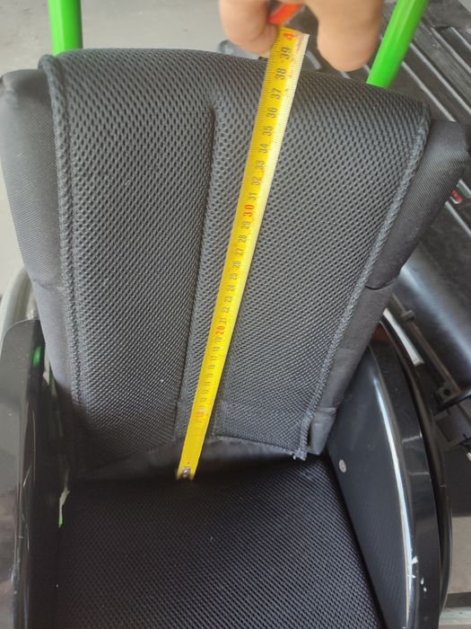 Wlózek inwalidzki dziecięcy