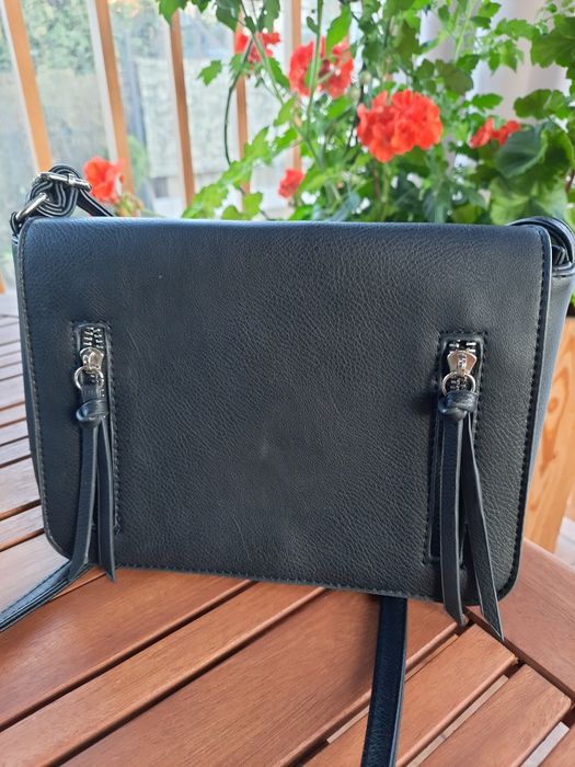 Torebka czarna 19x25