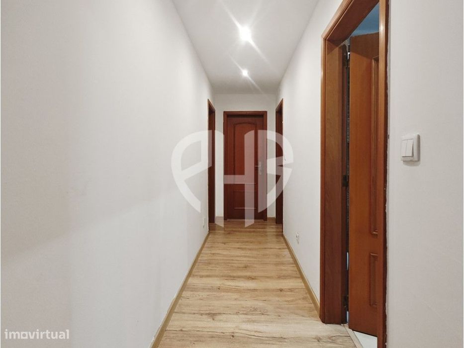 Apartamento T3 para Arrendamento em Fernão Ferro | Avenida dos Redo...