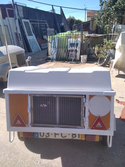 Rulote para cães em fibra de vidro