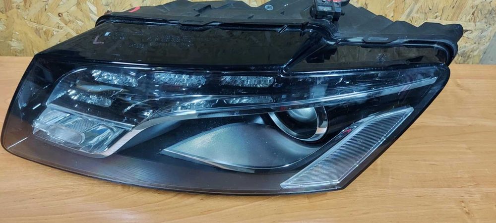 Reflektor Lampa Lewy Prawy  Audi Q5 I Xenon (08-12) 8R