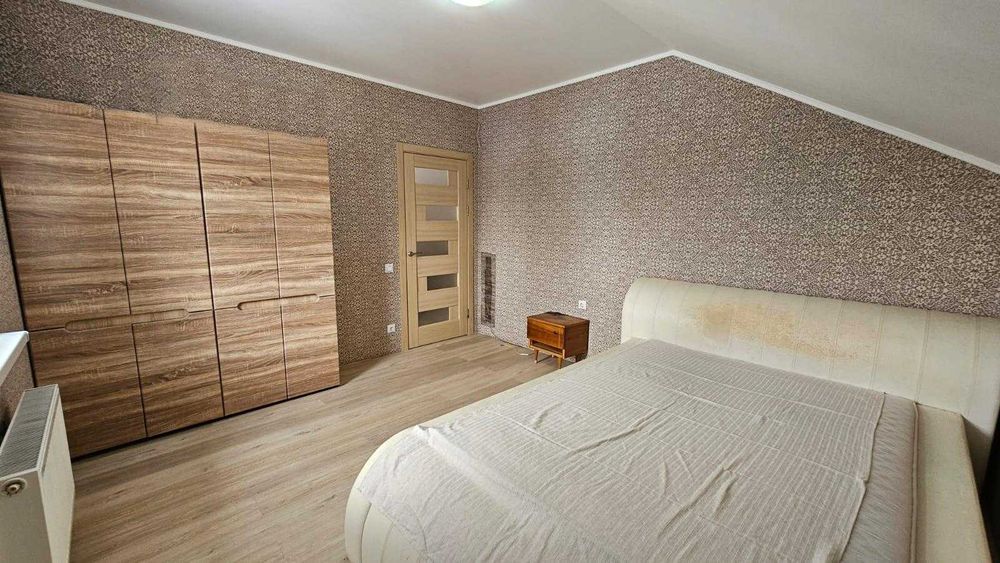 Продам сучасний будинок біля Києва в 10хв від метро Бориспільська. Газ