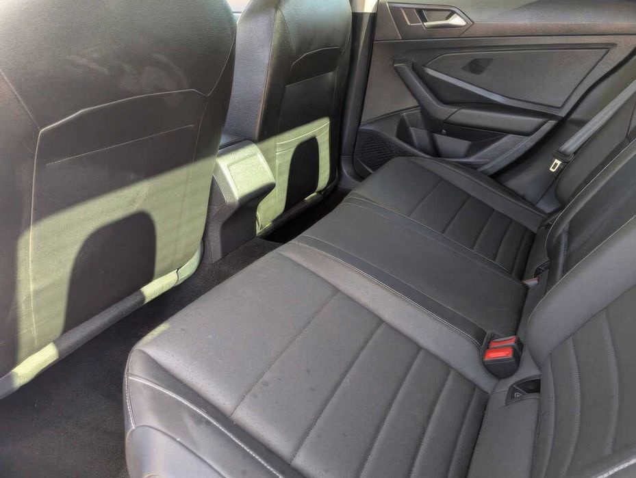 Volkswagen Jetta      2022