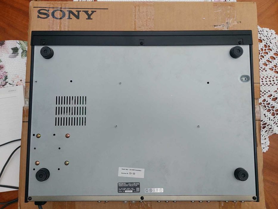Sony video-audio selector SB-V500