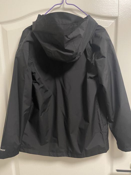 Продам весняну куртку на хлопчика