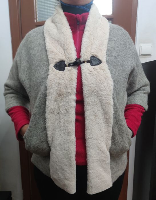 Casaco Feminino Novo c/Etiqueta – Cinza c/Forro de Pelo, Veste Até XL