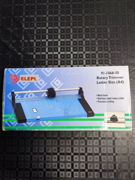 Guilhotina ou cortador de papel da Elepi