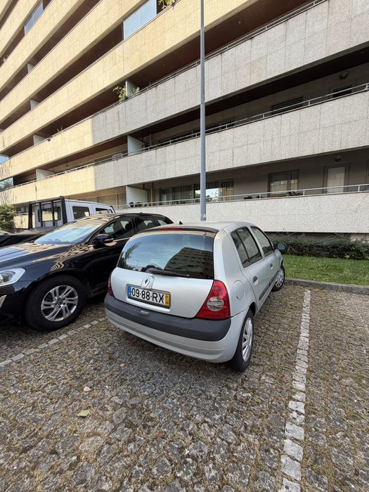 Vendo renault clio