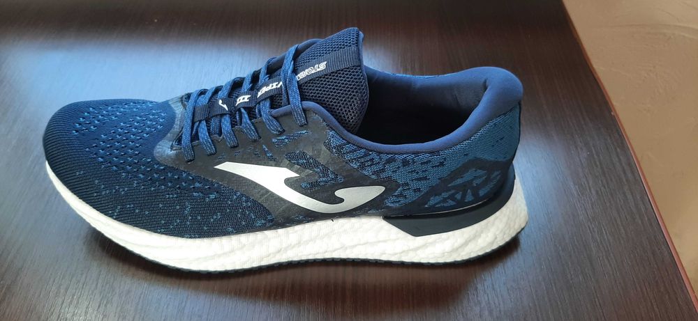 кроссовки для бега