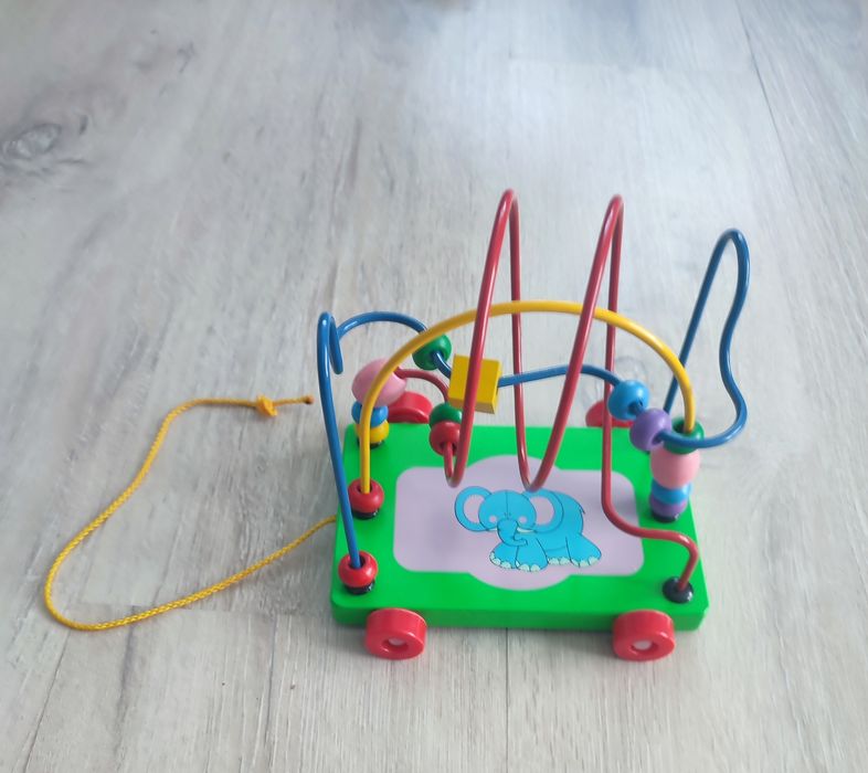 Edukacyjny labirynt przeplatanka maly