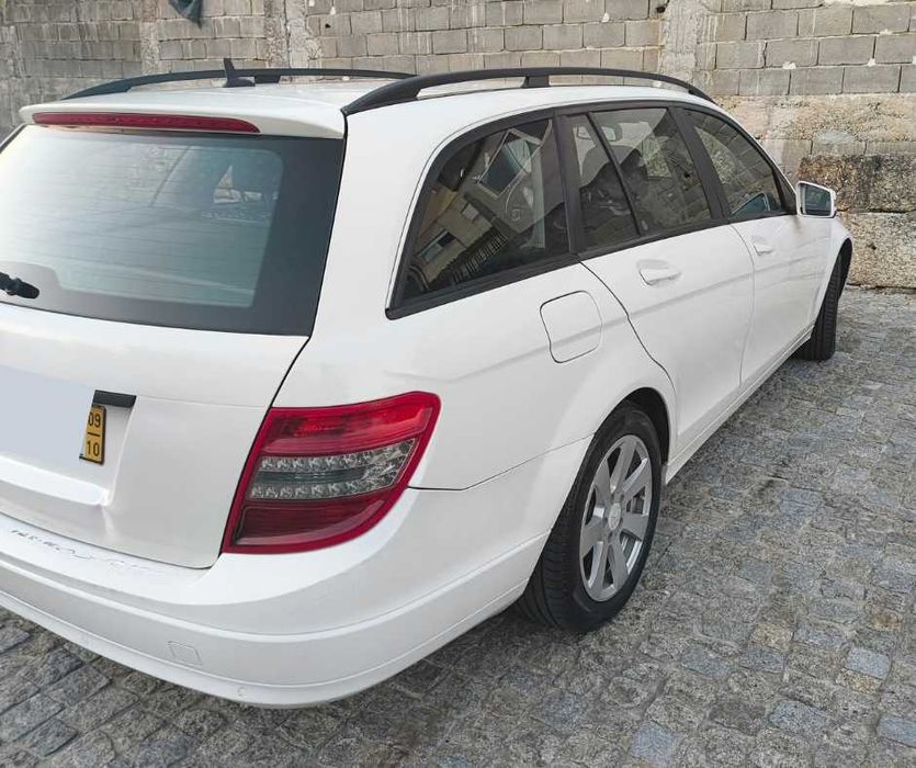 Mercedes-Benz C200 CDI | 2009 | Diesel | 395.000 km foto 5