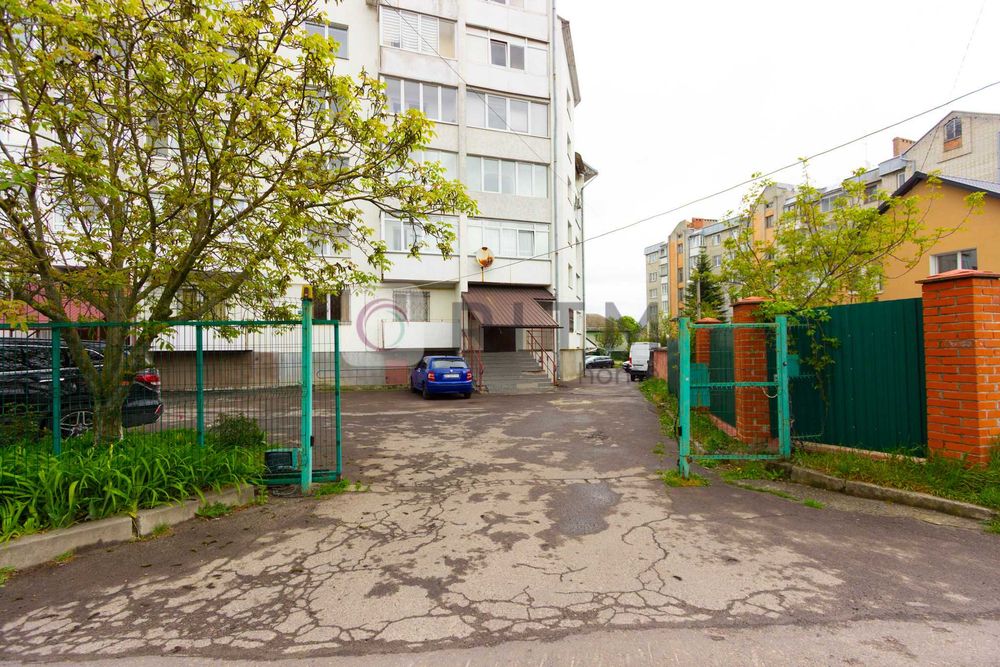 Продаж 2 кімнатна квартира з ремонтом у Личаківському районі