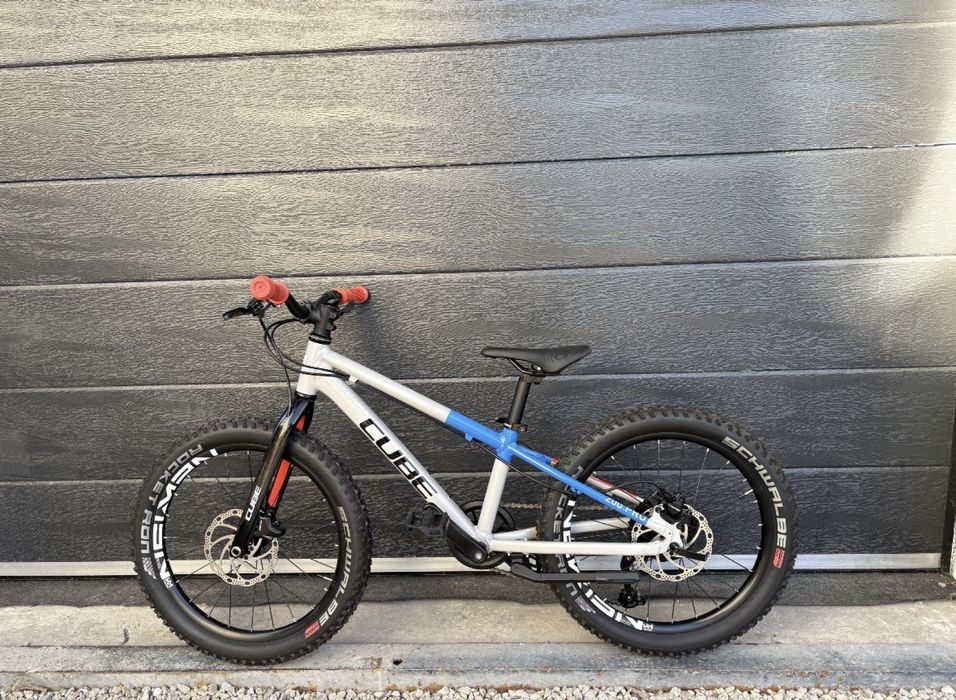 Nowy Rower Cube Reaction Pro 200 Teamline - 20 cali