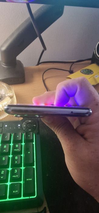 Oppo a93 5g com pouco uso