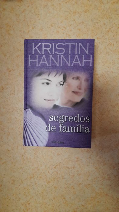 Livro Segredos de Familia Capa Dura